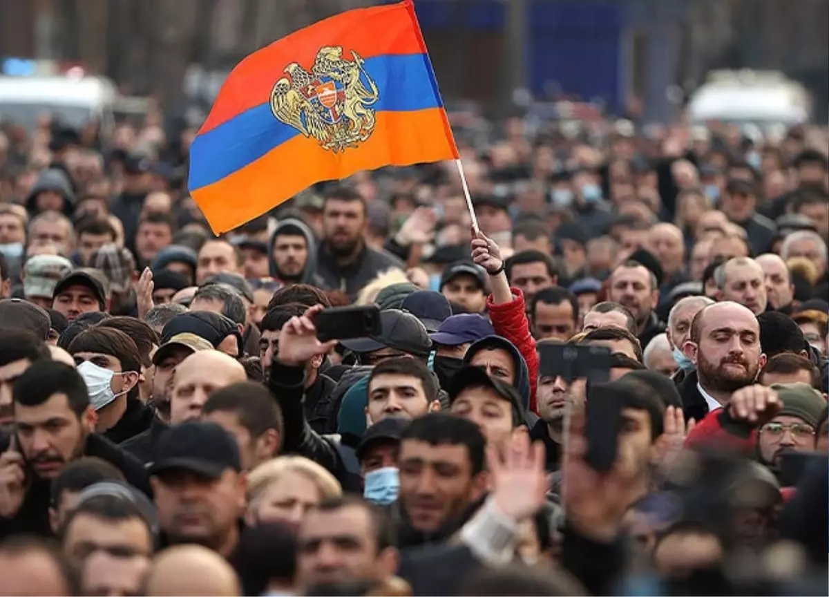 Ermenistan hükümeti, ülkeye giriş ve çıkışlarda pasaportlara vurulan damgalardan Ağrı