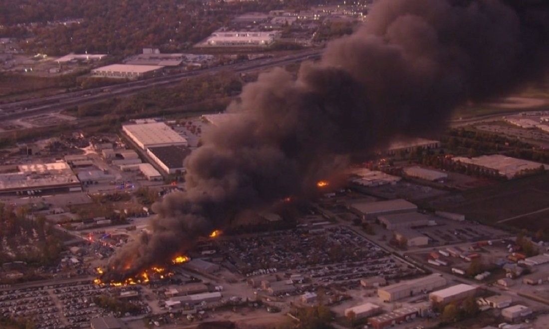 ABD'nin Kentucky eyaletinde bir kargo uçağının kalkıştan sonra düşmesi sonucu