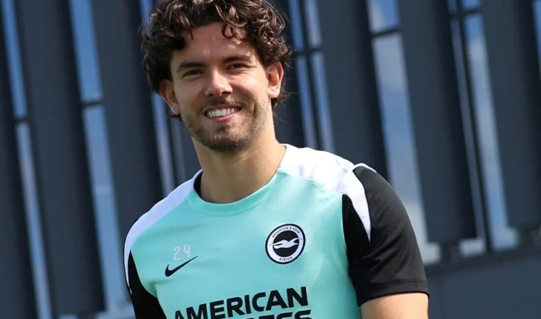 Brighton formasıyla bu sezon yükselen performansıyla dikkat çeken Ferdi Kadıoğlu,