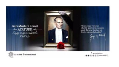 Atatürk Üniversitesi Rektörü Prof. Dr. Ahmet Hacımüftüoğlu, 10 Kasım Atatürk'ü