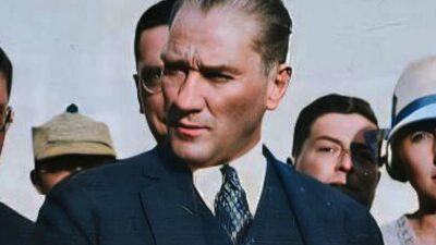 Umutları tükenmiş bir milleti Milli Mücadele ateşiyle ayağa kaldırıp Anadolu'nun