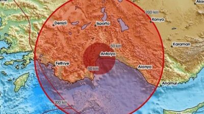 Antalya'da dün gece Konyaaltı'nda meydana gelen depremin ardından bu kez