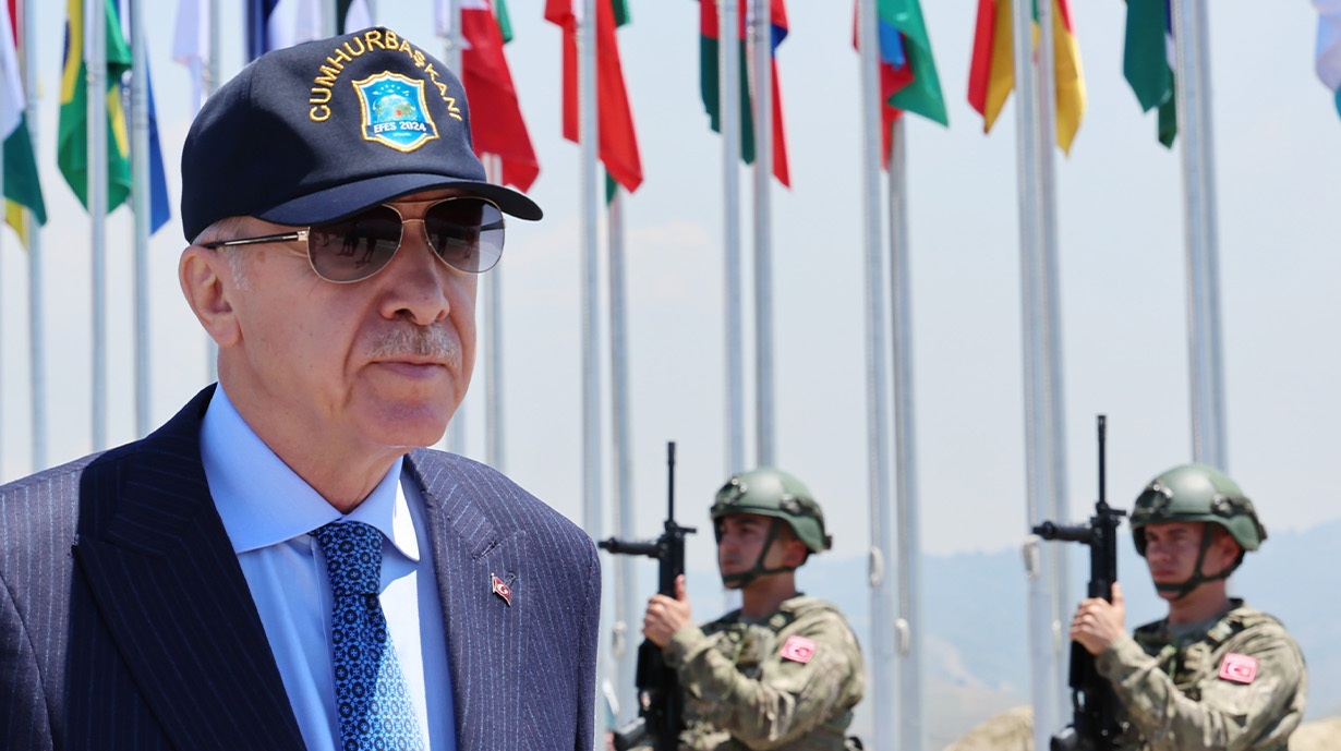 ABD merkezli analizlere göre, Washington'un bölgedeki onlarca yıllık hakimiyeti sona