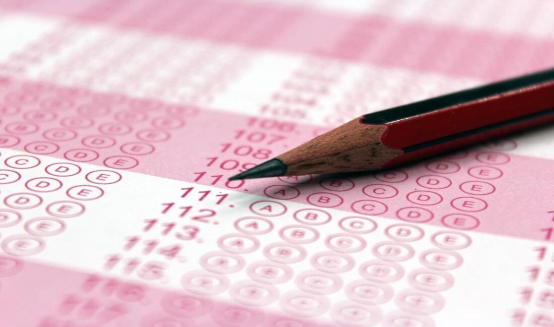 Yeni müfredat, ek puan, liselere mülakat gibi iddialar merkezi sınavlara