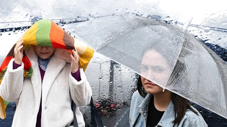 İstanbul yeni haftaya sağanak yağışla giriş yapacak. Hava sıcaklıklarının mevsim