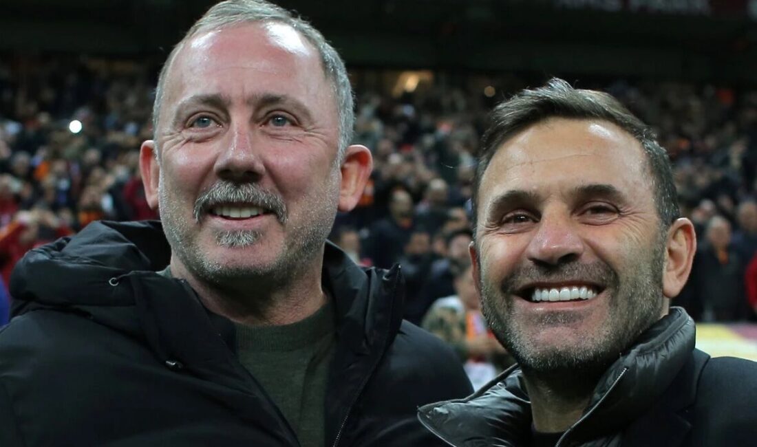 Beşiktaş Teknik Direktörü Sergen Yalçın ile Galatasaray Teknik Direktörü Okan