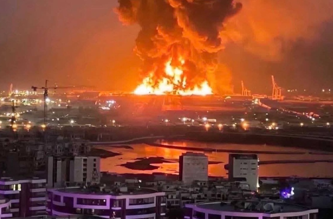 İsrail'i misket bombalı ve çoklu harp başlıklı balistik füzeleri ile