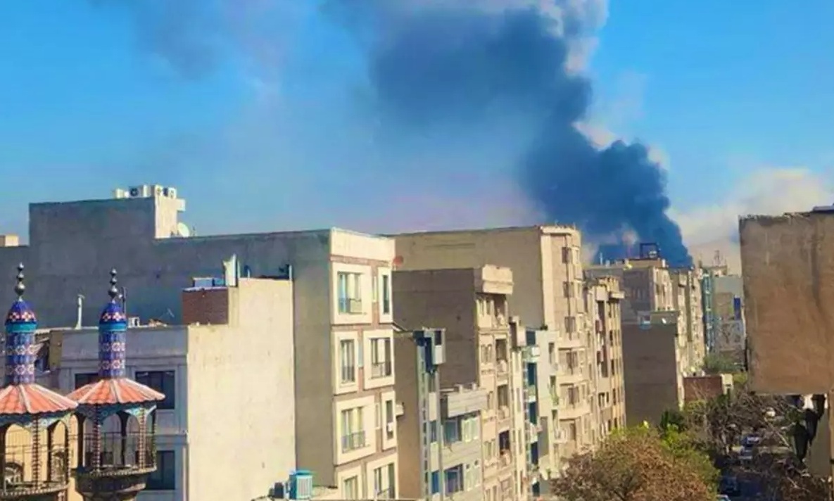 Orta Doğu'yu yangın yerine çeviren savaşta İsrail, Tahran'ın doğusuna yeni