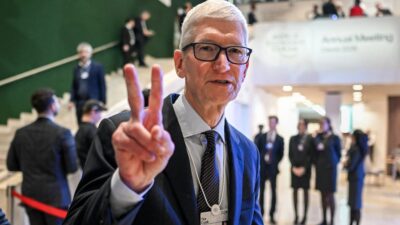 Apple'ın CEO'su Tim Cook'un 1 Eylül 2026'da görevden ayrılacağı ve