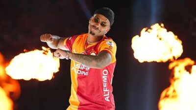 Süper Lig'i şampiyon tamamlayan Galatasaray'da sözleşmesi sona eren futbolcularla görüşmelerini