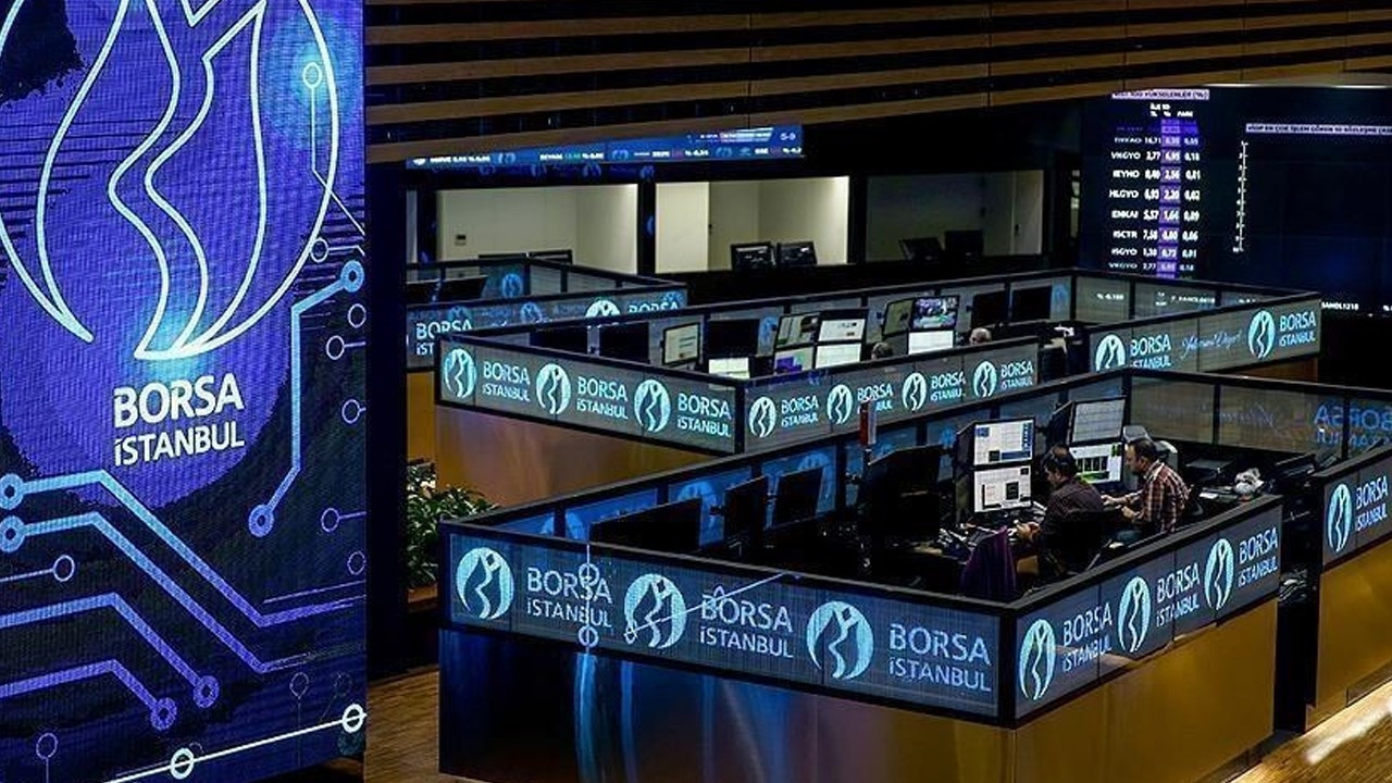 Borsa İstanbul, bankacılık ve madencilik sektörlerindeki dalgalanmalarla günü kayıpla tamamladı.