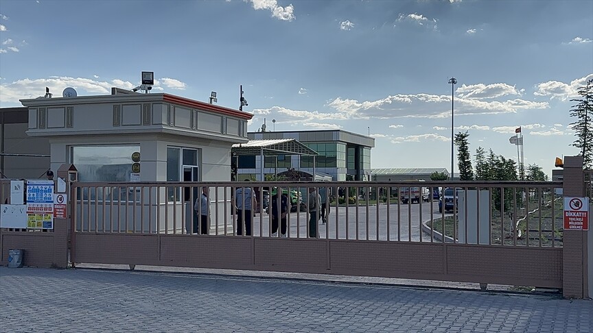 Niğde'de bir havai fişek fabrikasında meydana gelen patlamada 1 işçi