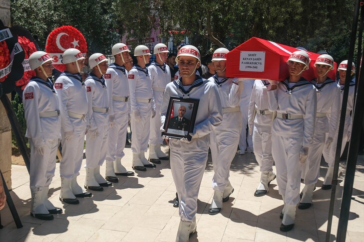 Mersin'de düzenlenen cenaze töreniyle şehit Piyade Astsubay Kıdemli Başçavuş dualarla