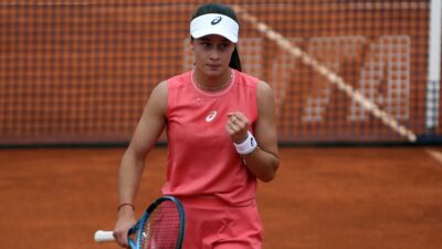 Milli tenisçi Zeynep Sönmez, Eastbourne Açık'ta çeyrek finale çıkarak büyük