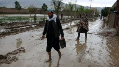 Afganistan'ın Nuristan bölgesinde meydana gelen şiddetli yağışlar, ani sel felaketiyle