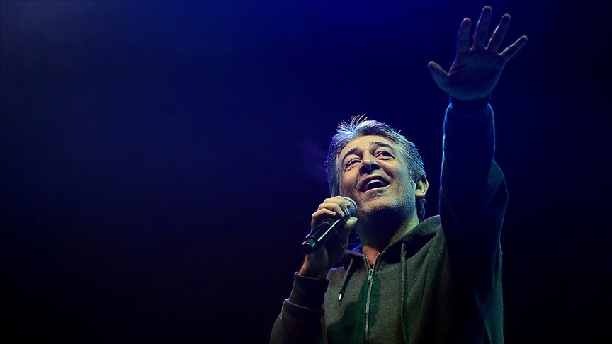 Murat Göğebakan, Anadolu rock müziğinin önemli temsilcilerinden biri olarak müzik