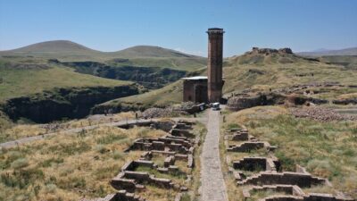 Kars'taki Ani Ören Yeri'nde yapılan kazılarda Selçuklu dönemine ait 5