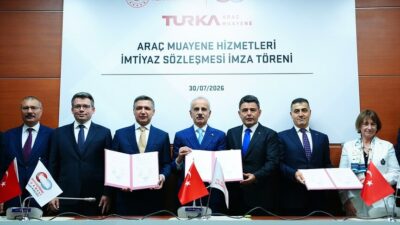 Ulaştırma ve Altyapı Bakanı Abdulkadir Uraloğlu, yeni dönemin sözleşmelerinin imzalandığını