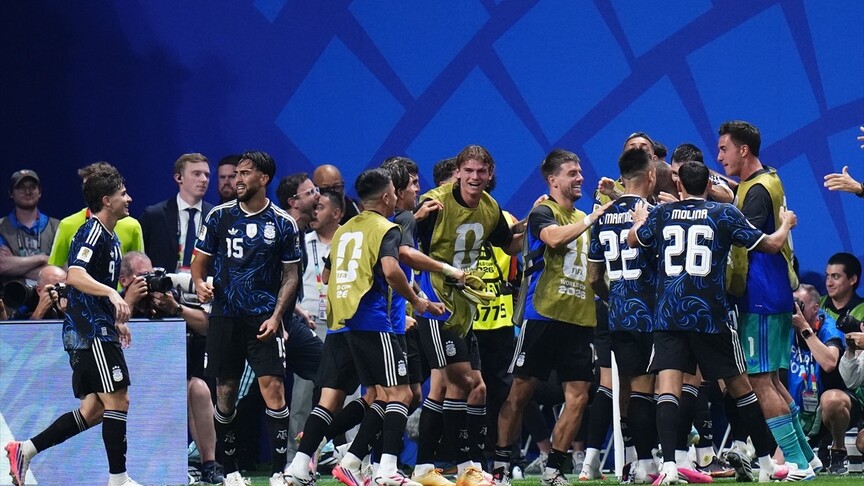 2026 FIFA Dünya Kupası yarı finalinde Arjantin, İngiltere'yi 2-1 mağlup