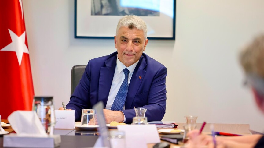 Ticaret Bakanı Ömer Bolat, Avrupa otomotiv üreticileriyle gerçekleştirdiği toplantıda Türkiye'nin