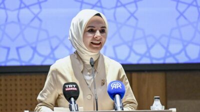 Aile ve Sosyal Hizmetler Bakanı Göktaş, gençlerin sağlıklı iletişim ve