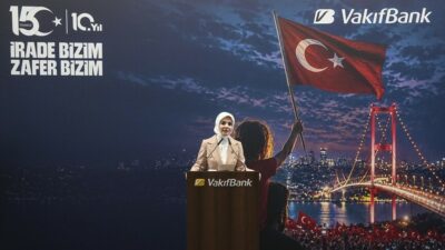 Aile ve Sosyal Hizmetler Bakanı Göktaş, gaziler ve şehit yakınlarıyla