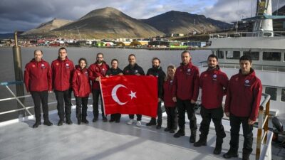 Bakan Kacır, Arktik araştırmalarının önemine dikkat çekerek, Türk bilim insanlarının