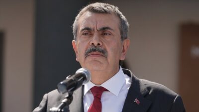 Milli Eğitim Bakanı Yusuf Tekin, geçmişin önemine dikkat çekti ve