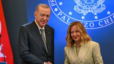Cumhurbaşkanı Erdoğan, İtalya'nın yeni Başbakanı Meloni ile telefon görüşmesi yaparak