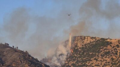 Pamukkale Örenyeri yakınlarındaki orman yangını, ekiplerin hızlı müdahalesiyle söndürüldü.