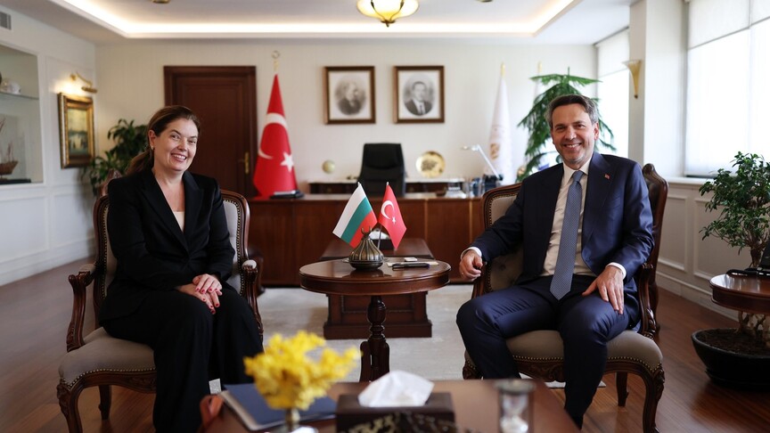 Alparslan Bayraktar, Bulgar mevkidaşıyla doğal gaz ticareti ve enerji alanında