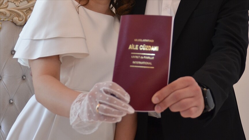 Aile ve Sosyal Hizmetler Bakanı Mahinur Özdemir Göktaş, Evlenecek Gençlerin