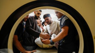 İsrail'in Gazze Şeridi'ndeki askeri operasyonları, sivil kayıpları artırmaya devam ediyor.