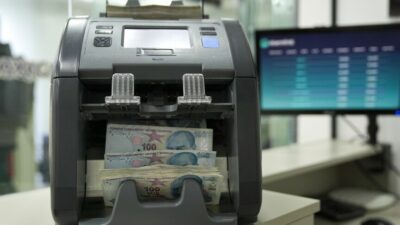 Kredi kartları, banka kartları ve ön ödemeli kartlarla yapılan ödemeler,