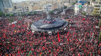 Ali Hamaney'in vefatı sonrası Tahran caddelerinde düzenlenen veda töreni, büyük