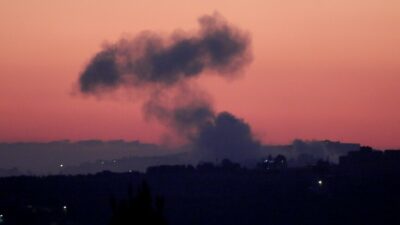 İsrail ordusu, ateşkese ve uluslararası mutabakatlara rağmen Lübnan'ın güneyine hava