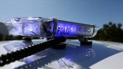 İzmir merkezli 5 ilde gerçekleştirilen büyük operasyonla, sigorta dolandırıcılığına karışan