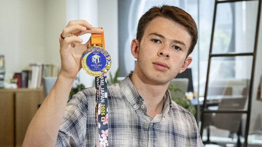 Muhammed Enes Demirel, Japonya'da katıldığı matematik yarışmasında büyük bir başarıya