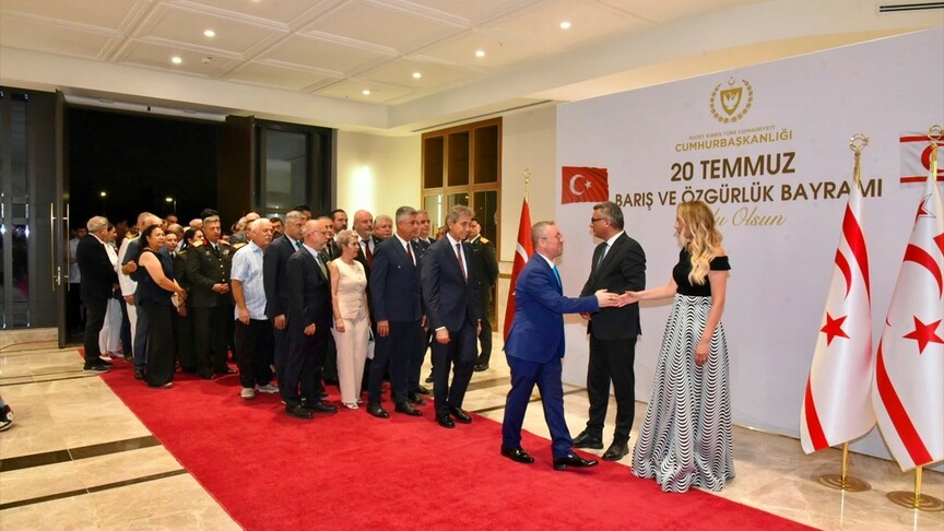 Kuzey Kıbrıs Türk Cumhuriyeti, Barış ve Özgürlük Bayramı'nda bir araya