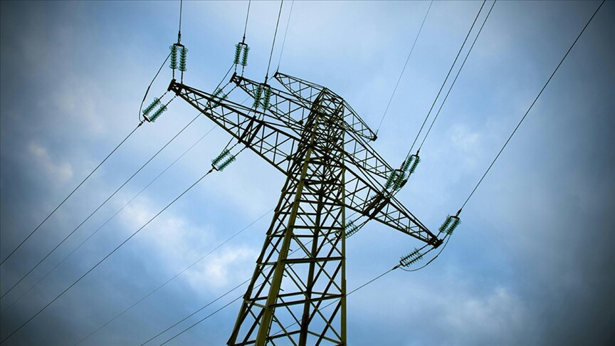 Bu yıl elektrik talebinin artması, özellikle elektrikli araçlar ve veri