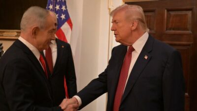 İsrail Başbakanı Binyamin Netanyahu, yaklaşan seçimlerdeki rekabetin yoğunluğunda, Trump ile