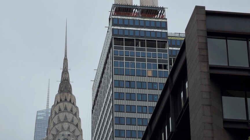 New York'ta 37 katlı bir binanın yıkılma riski, bölgedeki trafiği