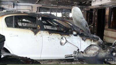 Yunanistan'ın Selanik kentinde gerçekleşen olayda bir siyasetçinin evine düzenlenen saldırıda