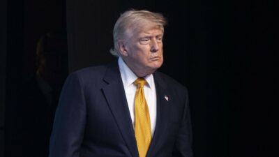 ABD Başkanı Trump, İran'a yönelik saldırıları durdurma talimatı verdiği iddialarını