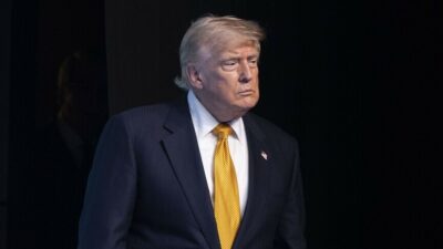 ABD Başkanı Donald Trump, İngiltere Başbakanı Burnham'ın petrol arama planını