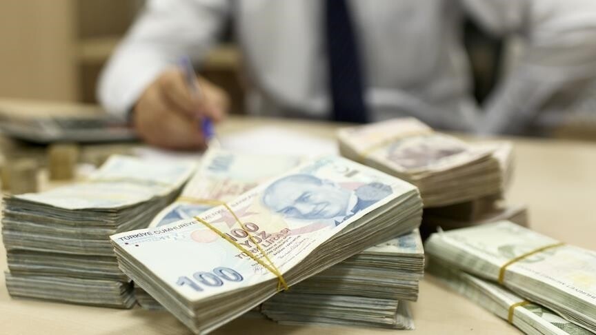 Çalışma ve Sosyal Güvenlik Bakanı Vedat Işıkhan, turizm sektöründe çalışan