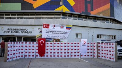 Türk Kızılay, şiddetli depremlerle sarsılan Venezuela'da ihtiyaç sahiplerine 1000 adet