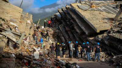 Venezuela'da 24 Haziran'da gerçekleşen depremler, ülkenin içindeki derin yaraları açmaya