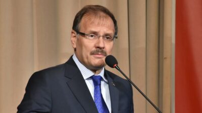 Hakan Çavuşoğlu, Yunanistan'ın Türk azınlığına yönelik eğitim haklarını ihlal eden