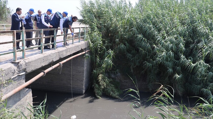Adana'da yapılan denetimlerde mikroplastik kirliliği üzerine yürütülen saha çalışmaları hız